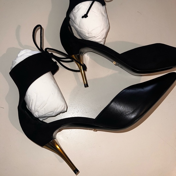 BRAND NEW: Gucci Black High-Heel Pump with Ankle Cuff - Picture 16 of 16